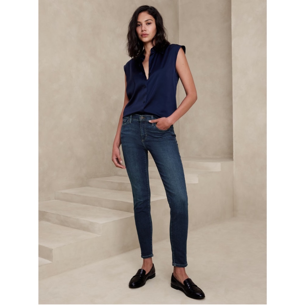 Banana Republic BRAND NEW MID-RISE SKINNY JEAN